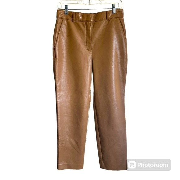 Aritzia Pants - Aritzia Babatón Command Cropped Vegan Leather Pants size 8